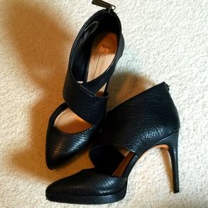 BCBGMAXAZARIA Heels